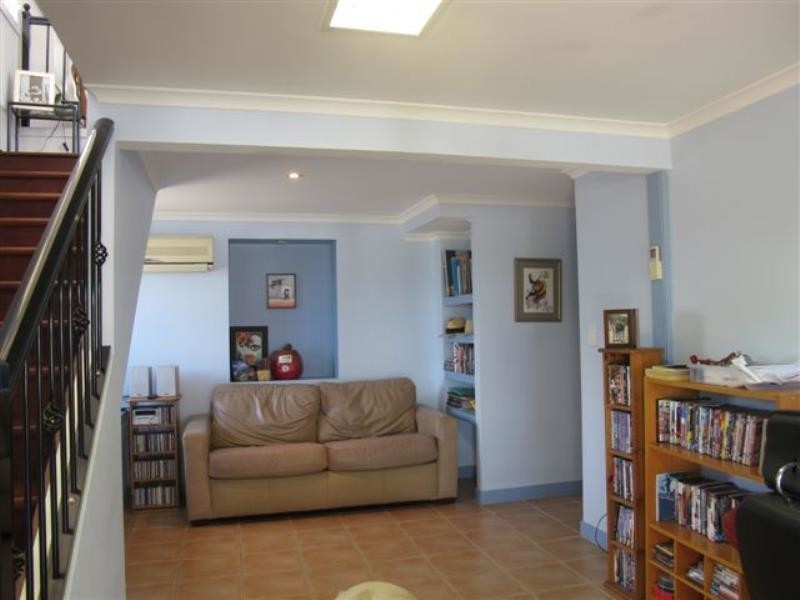 94 Caroline Street, The Range QLD 4700